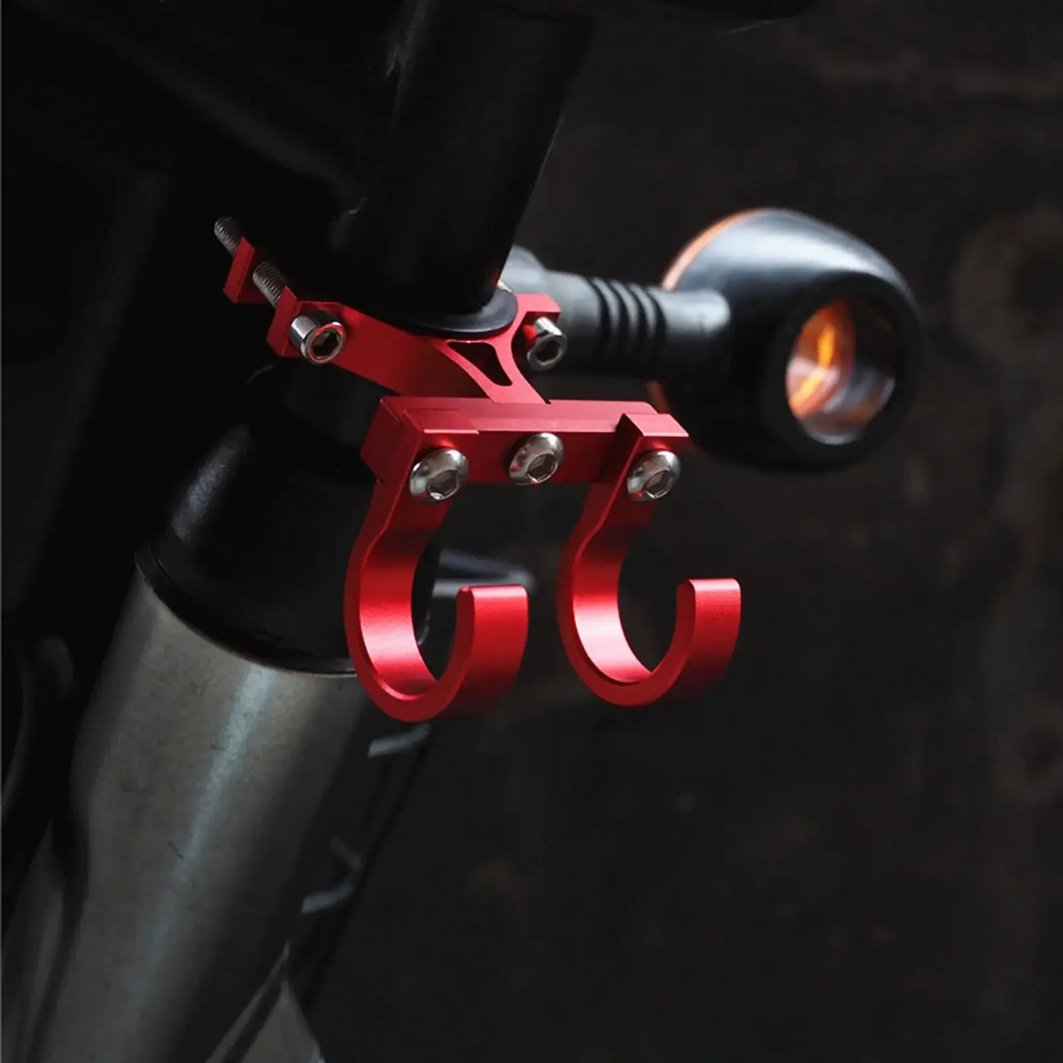 Ganchos para Patinetes Elétricos, Suporte Simples para Bicicletas, Gancho de Armazenamento para Tubos, Fivela de Fixação para E-bikes, Suporte Duplo Portátil de Metal para Capacete