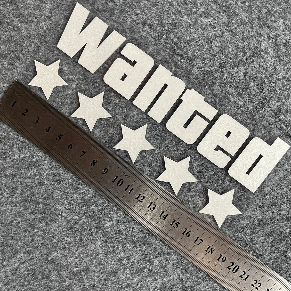 Adesivo de Vinil Impermeável para Motocicleta WANTED - Decoração Adaptável para Moto, Carroceria e Capacete