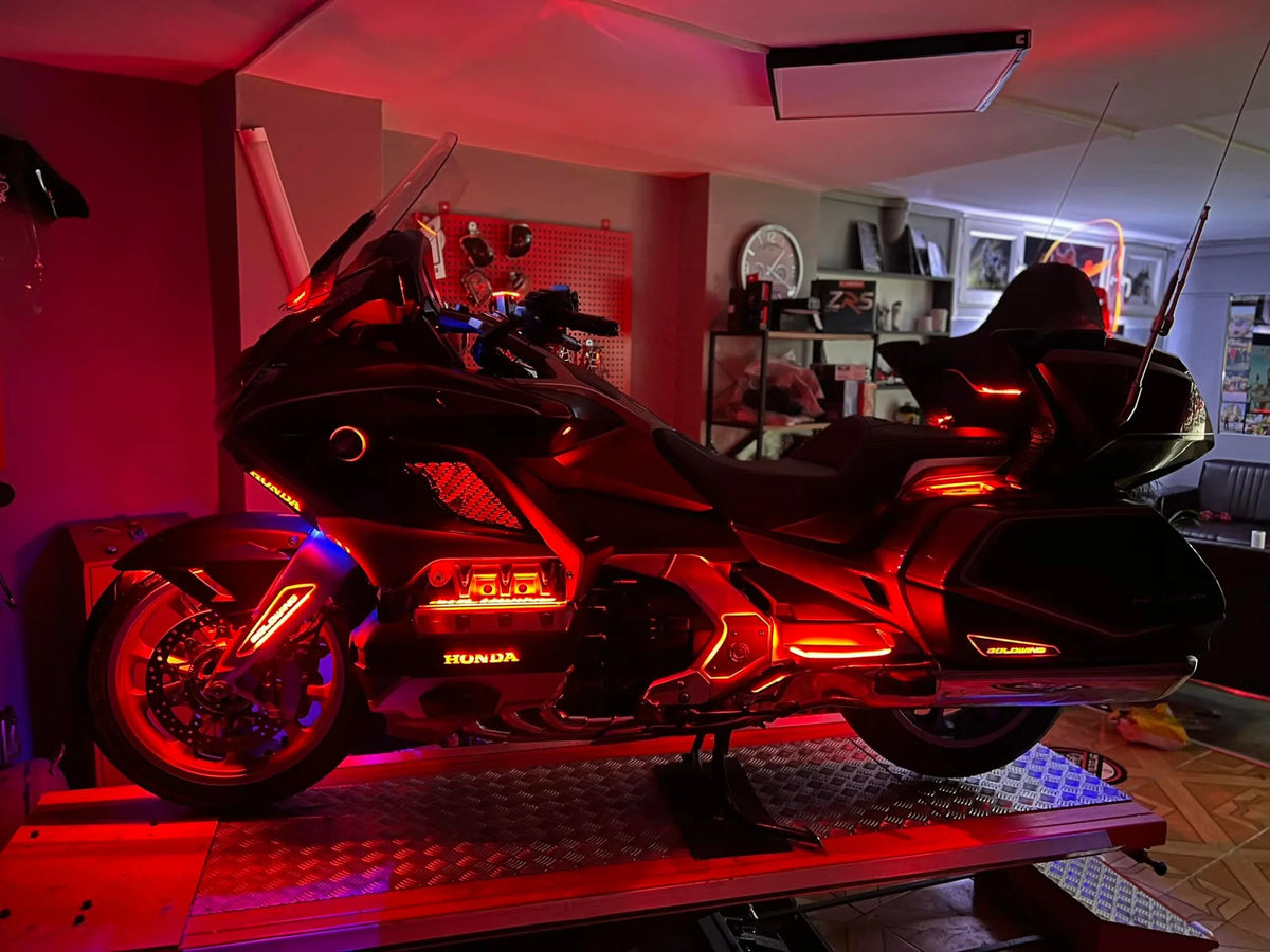 Goldwing 1800 goldwing1800 novos acessórios refletor dianteiro da motocicleta luzes led caixa lateral traseira refletor para honda gl1800 2018-