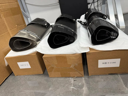 Escapamentos universais de fábrica para motocicletas
