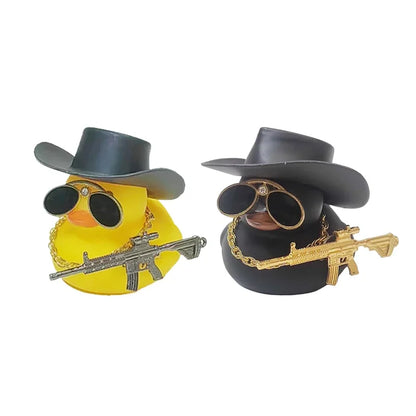 Chapéu de cowboy patos na moda painel do carro decoração pato de borracha escritório decoração do carro ornamento pato preto com óculos de sol colar