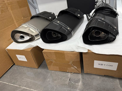 Escapamentos universais de fábrica para motocicletas